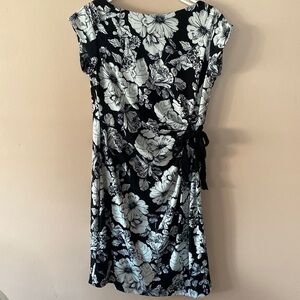 Taylor a Pea in the Pod dress